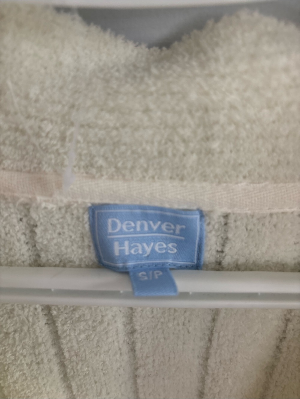 Denver Hayes Cream Button-Front Ribbed Cardigan - Picture 4 of 5